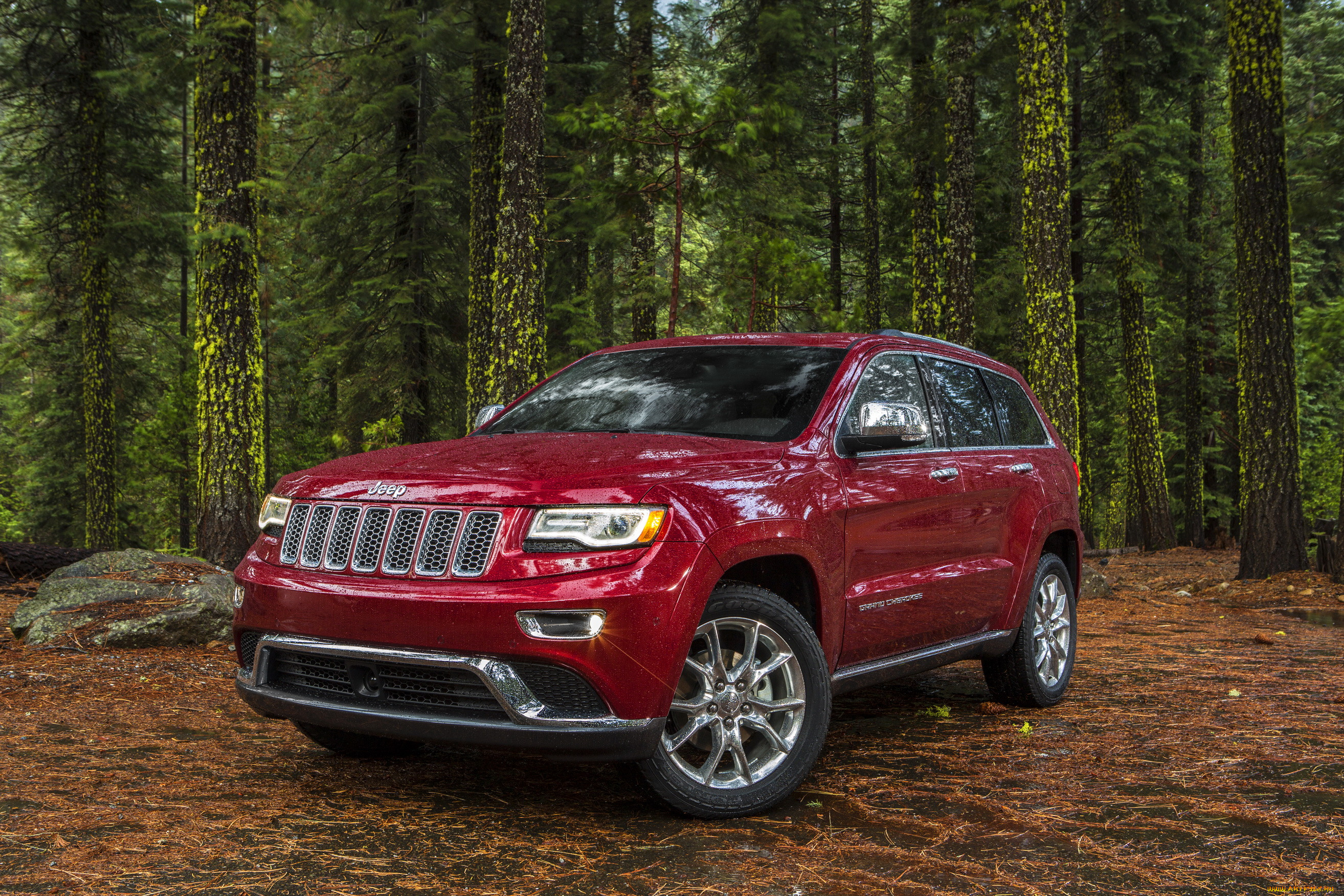 Jeep Grand Cherokee 2014 красный